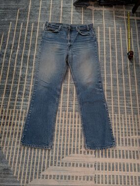 Vintage Levi's Men's Medium Blue Straight Jeans